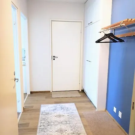 Appartement Viihtyisae Kerrostalo Yksioe Hissitalossa *